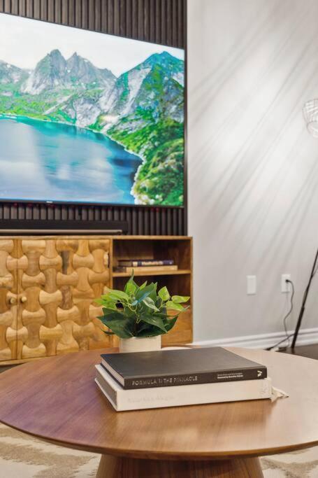 Barrie Luxe, Pool Table 6 Bedroom 6 Ba Custom Design A+ Location エクステリア 写真